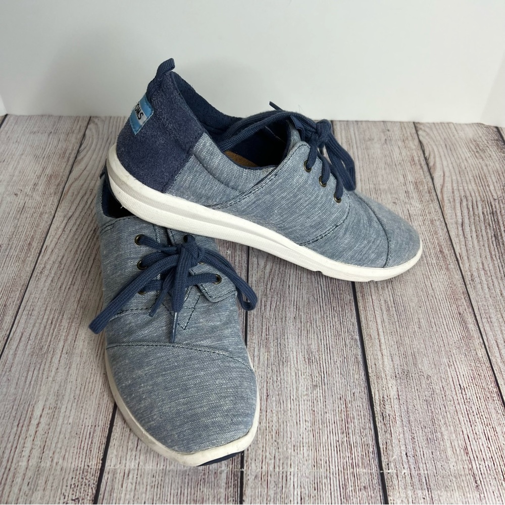 TOMS Blue Denim Style Shoes 8